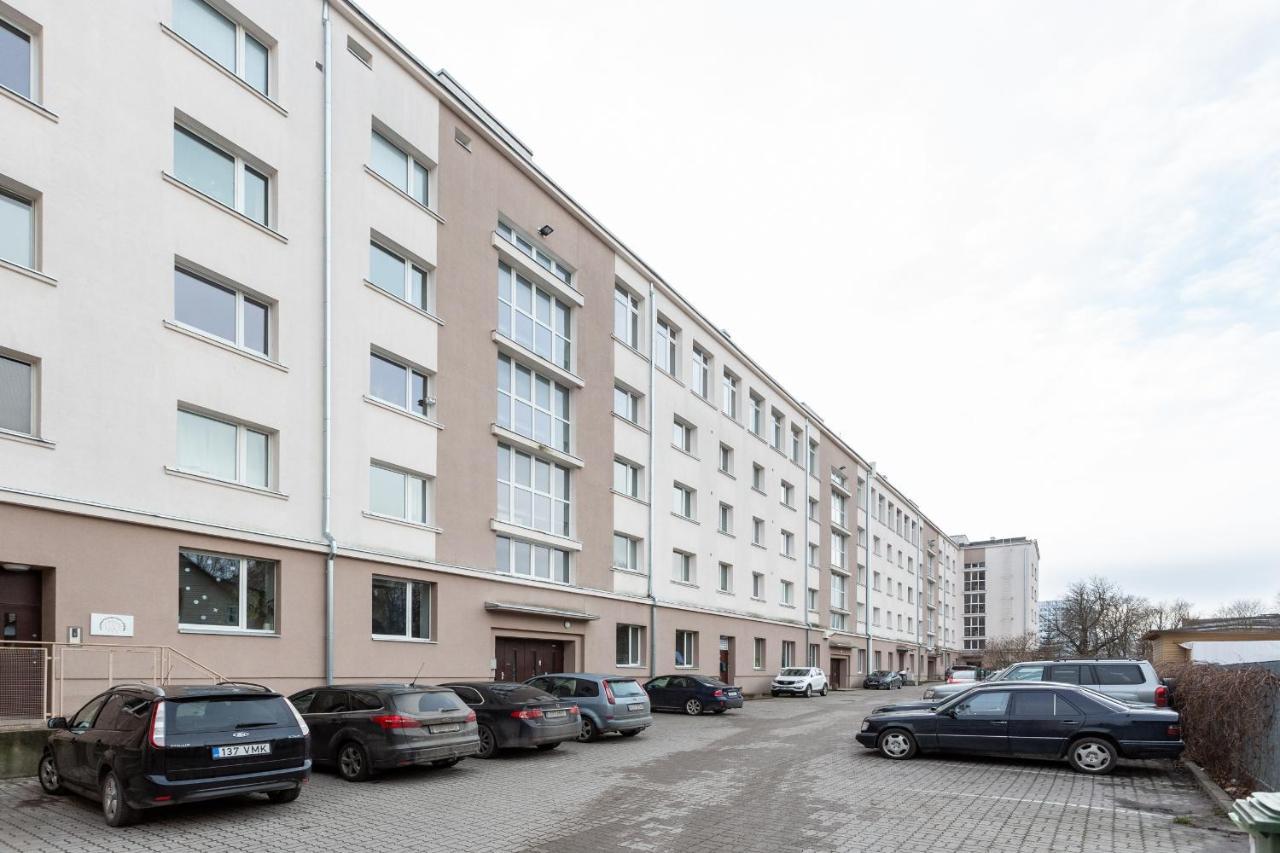 3 Room Central Apartmend 90M2 Parking For One Car Tallinn Exterior photo