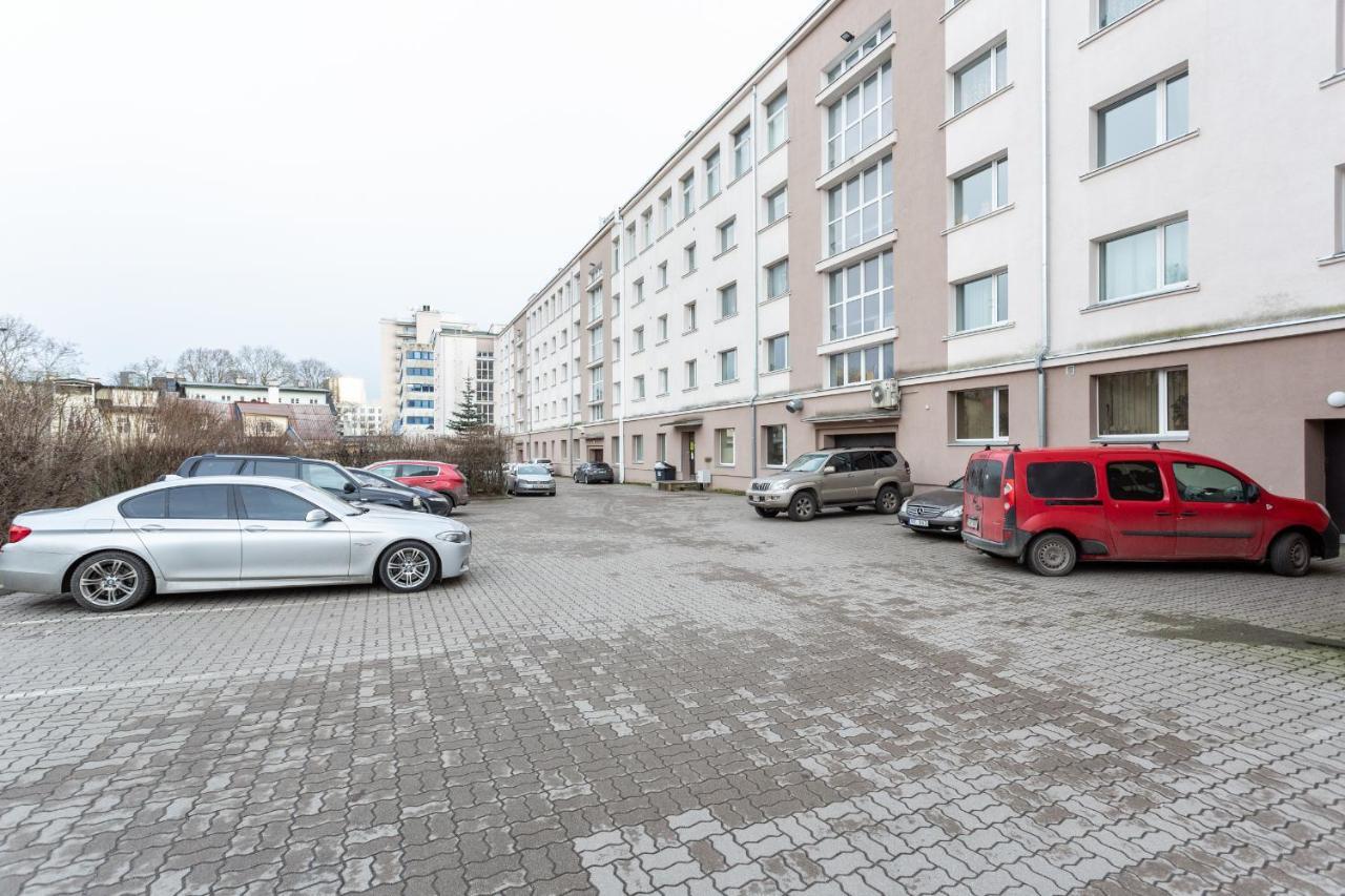3 Room Central Apartmend 90M2 Parking For One Car Fifth Floor And The Building Does Not Have An Elevator Tallinn Exterior photo