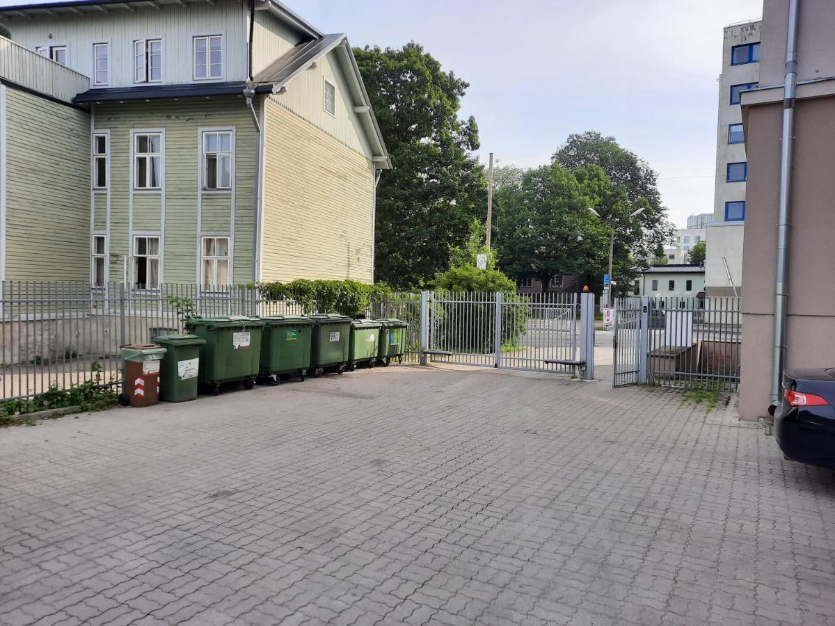 3 Room Central Apartmend 90M2 Parking For One Car Tallinn Exterior photo